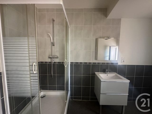 Appartement Studio &agrave; louer - 1 pi&egrave;ce - 41,98 m2 - St Affrique - 12 - MIDI-PYRENEES