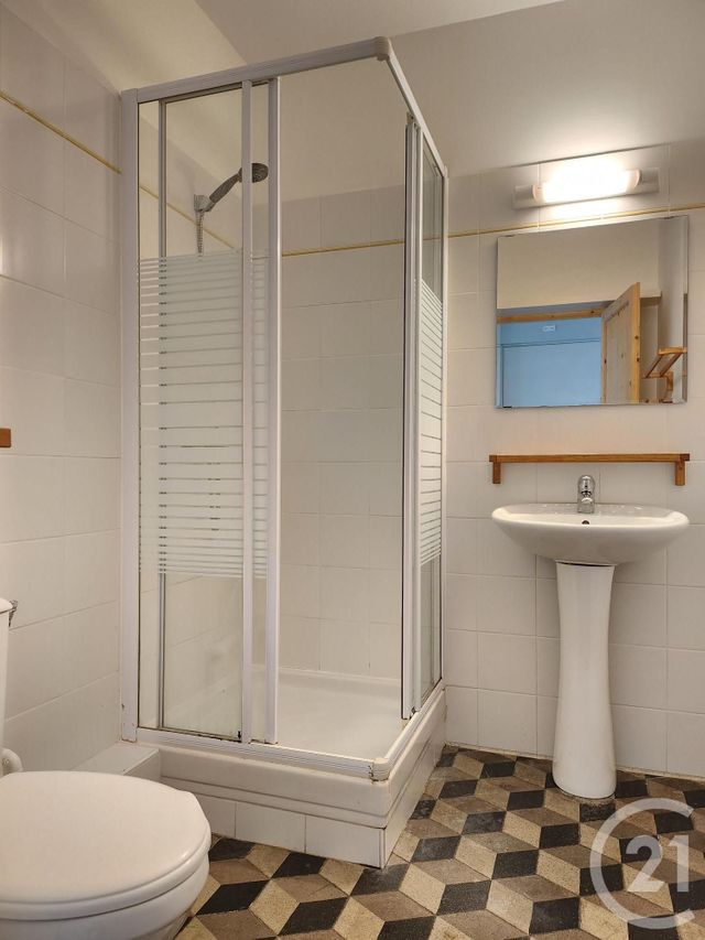 Appartement Studio &agrave; louer - 1 pi&egrave;ce - 24,34 m2 - La Cavalerie - 12 - MIDI-PYRENEES