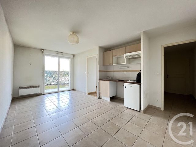 Appartement T2 &agrave; louer - 2 pi&egrave;ces - 35,30 m2 - St Affrique - 12 - MIDI-PYRENEES