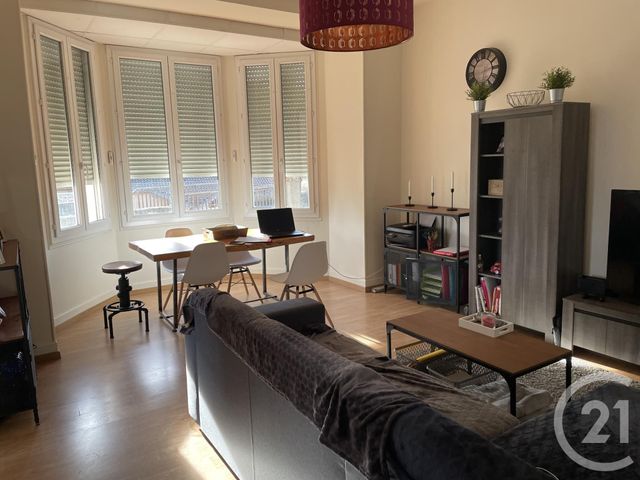 Appartement T3 &agrave; louer - 3 pi&egrave;ces - 68 m2 - St Affrique - 12 - MIDI-PYRENEES