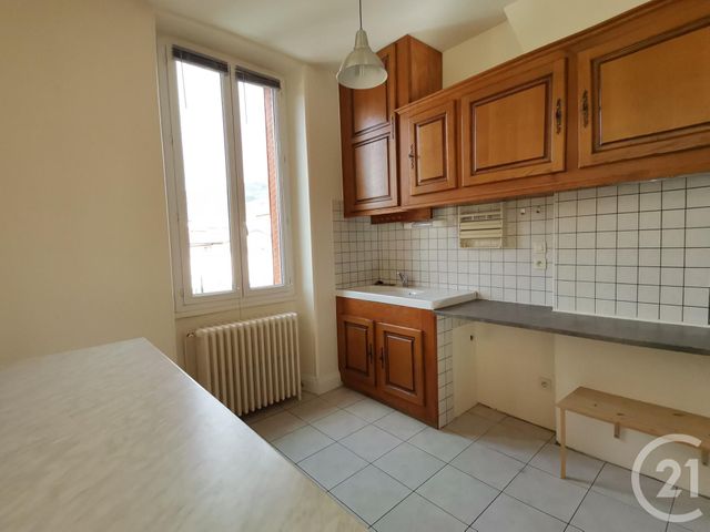 Appartement T3 &agrave; louer - 3 pi&egrave;ces - 68 m2 - St Affrique - 12 - MIDI-PYRENEES