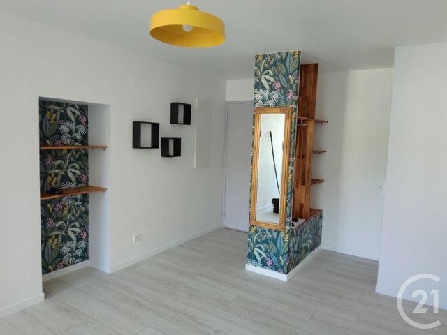 Appartement F2 &agrave; louer - 2 pi&egrave;ces - 51 m2 - St Affrique - 12 - MIDI-PYRENEES