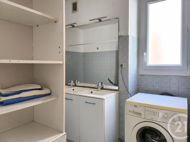 Appartement T4 &agrave; louer - 4 pi&egrave;ces - 79,85 m2 - St Affrique - 12 - MIDI-PYRENEES