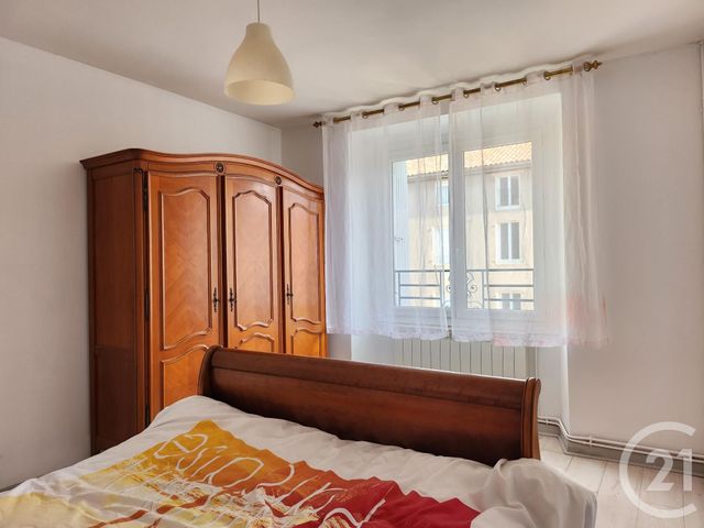 Appartement T4 &agrave; louer - 4 pi&egrave;ces - 79,85 m2 - St Affrique - 12 - MIDI-PYRENEES