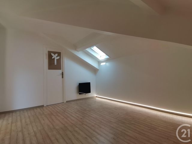 Appartement T2 &agrave; louer - 2 pi&egrave;ces - 49,82 m2 - St Affrique - 12 - MIDI-PYRENEES