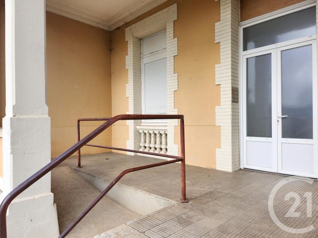 Appartement T2 &agrave; louer - 2 pi&egrave;ces - 35,22 m2 - La Cavalerie - 12 - MIDI-PYRENEES