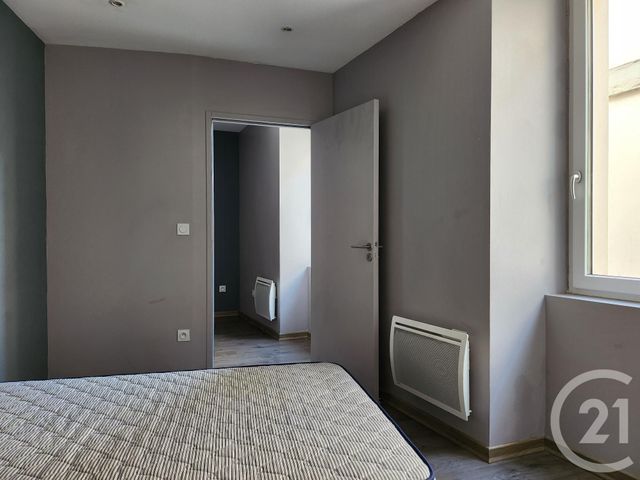 Appartement T2 &agrave; louer - 2 pi&egrave;ces - 30,16 m2 - St Affrique - 12 - MIDI-PYRENEES