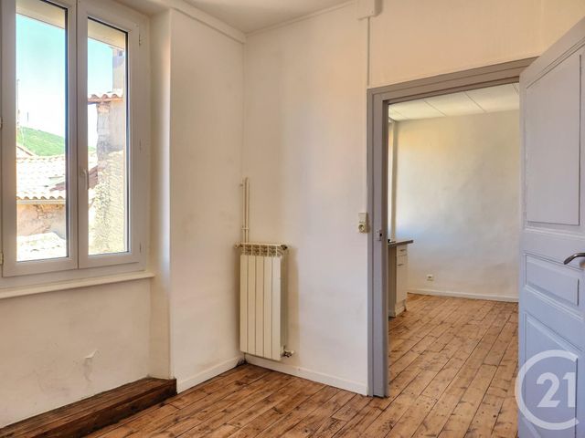 Appartement T1 &agrave; louer - 1 pi&egrave;ce - 30 m2 - St Affrique - 12 - MIDI-PYRENEES