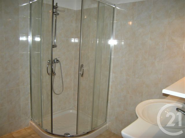 Appartement T3 &agrave; louer - 3 pi&egrave;ces - 55,16 m2 - Vabres L Abbaye - 12 - MIDI-PYRENEES