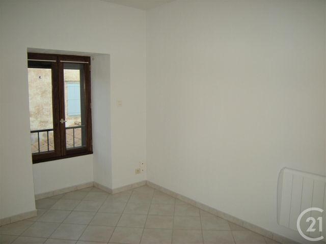 Appartement T3 &agrave; louer - 3 pi&egrave;ces - 55,16 m2 - Vabres L Abbaye - 12 - MIDI-PYRENEES