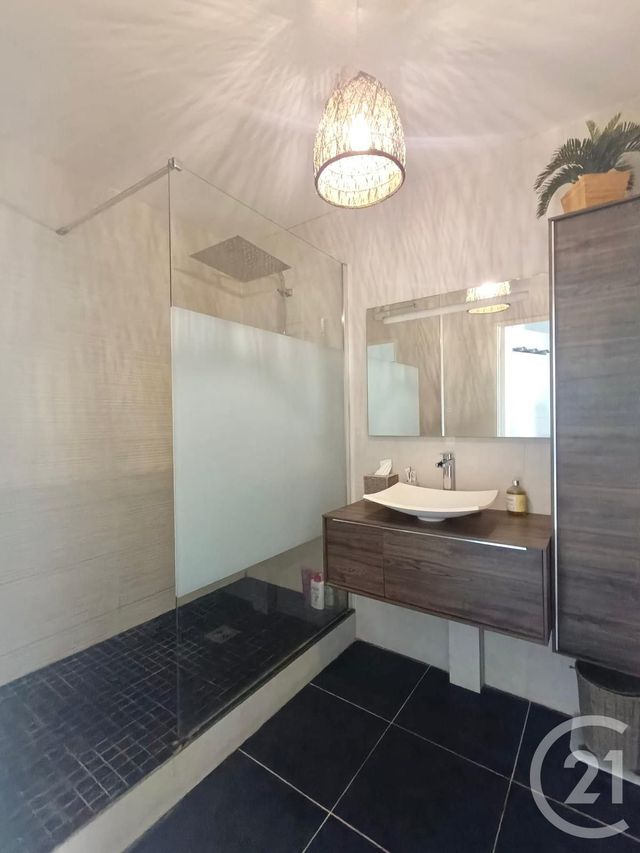 Appartement T3 &agrave; louer - 3 pi&egrave;ces - 56,90 m2 - Marseille - 13013 - PROVENCE-ALPES-COTE-D-AZUR