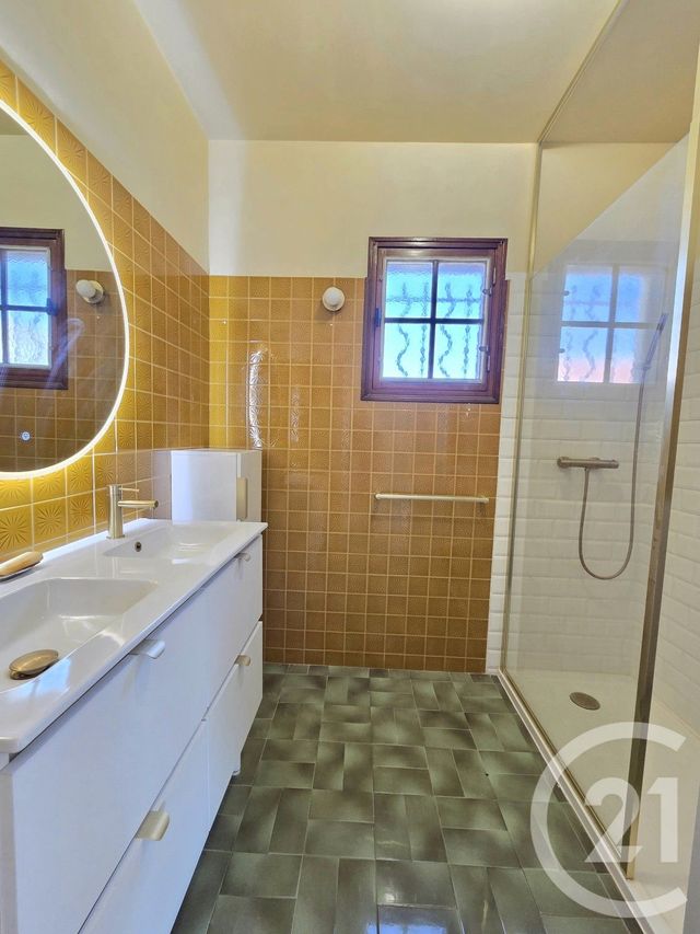 Maison &agrave; louer - 5 pi&egrave;ces - 154 m2 - Allauch - 13 - PROVENCE-ALPES-COTE-D-AZUR