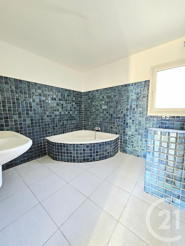 Maison à vendre - 5 pièces - 142 m2 - Allauch - 13 - PROVENCE-ALPES-COTE-D-AZUR