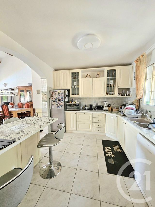 Maison à vendre - 4 pièces - 121 m2 - Marseille - 13013 - PROVENCE-ALPES-COTE-D-AZUR