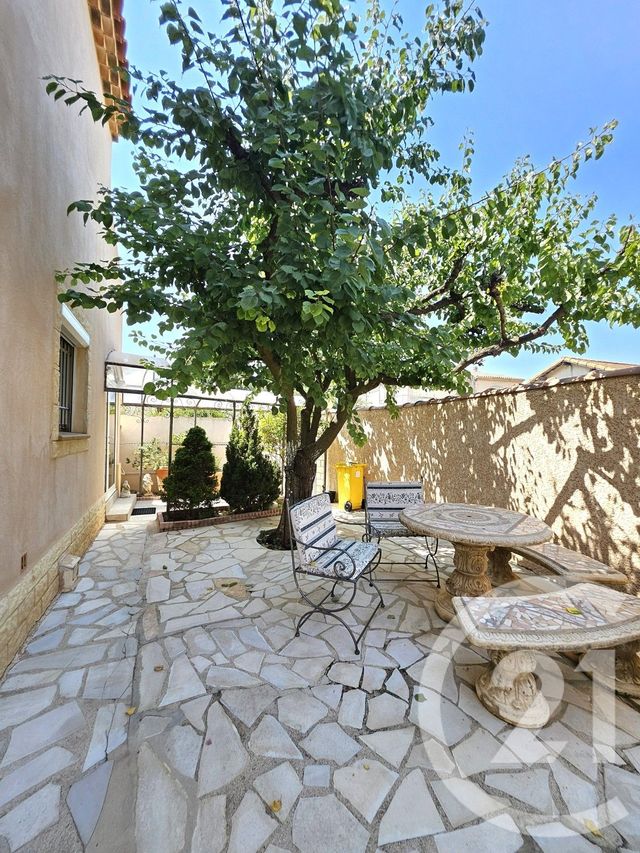 Maison à vendre - 4 pièces - 121 m2 - Marseille - 13013 - PROVENCE-ALPES-COTE-D-AZUR