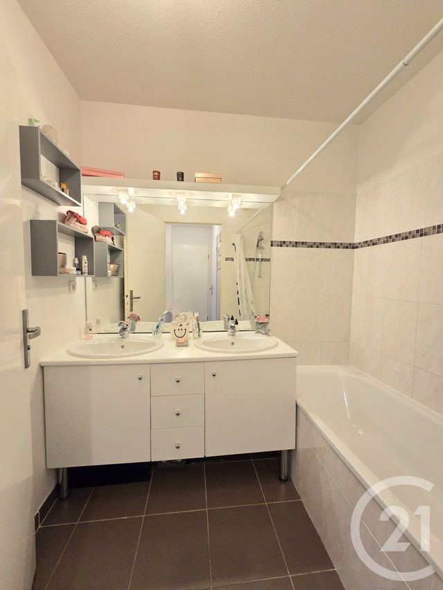 Appartement F3 &agrave; vendre - 3 pi&egrave;ces - 63 m2 - Marseille - 13013 - PROVENCE-ALPES-COTE-D-AZUR