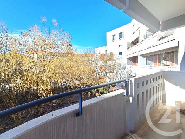 Appartement T3 &agrave; louer - 3 pi&egrave;ces - 66 m2 - Plan De Cuques - 13 - PROVENCE-ALPES-COTE-D-AZUR