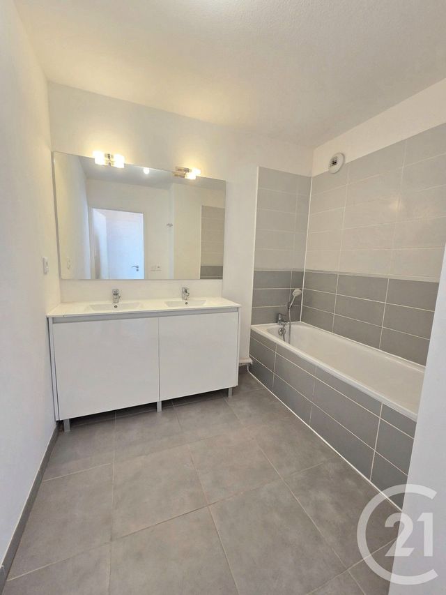 Appartement F3 &agrave; vendre - 3 pi&egrave;ces - 57 m2 - Marseille - 13013 - PROVENCE-ALPES-COTE-D-AZUR