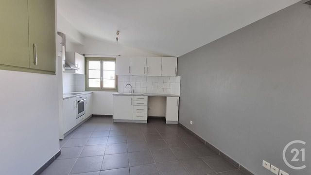 Appartement F2 &agrave; louer - 2 pi&egrave;ces - 24,87 m2 - Allauch - 13 - PROVENCE-ALPES-COTE-D-AZUR