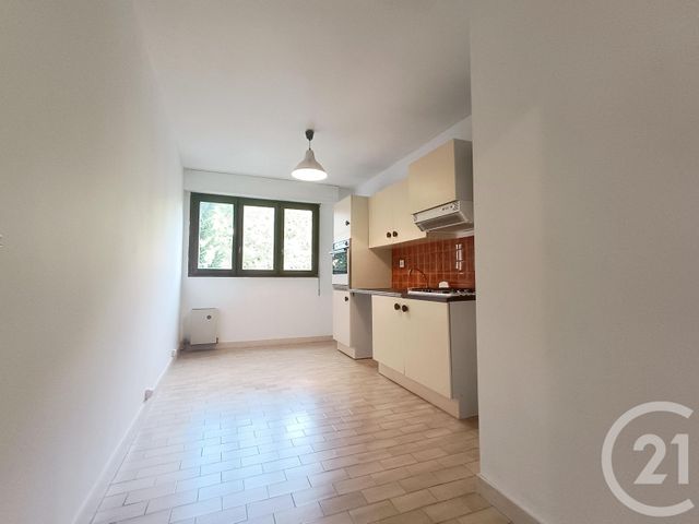 Appartement T2 &agrave; louer - 2 pi&egrave;ces - 55,98 m2 - Marseille - 13012 - PROVENCE-ALPES-COTE-D-AZUR