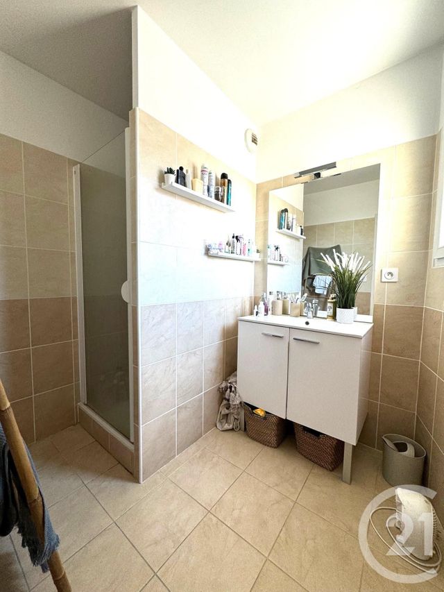 Appartement F2 &agrave; louer - 2 pi&egrave;ces - 41 m2 - Allauch - 13 - PROVENCE-ALPES-COTE-D-AZUR