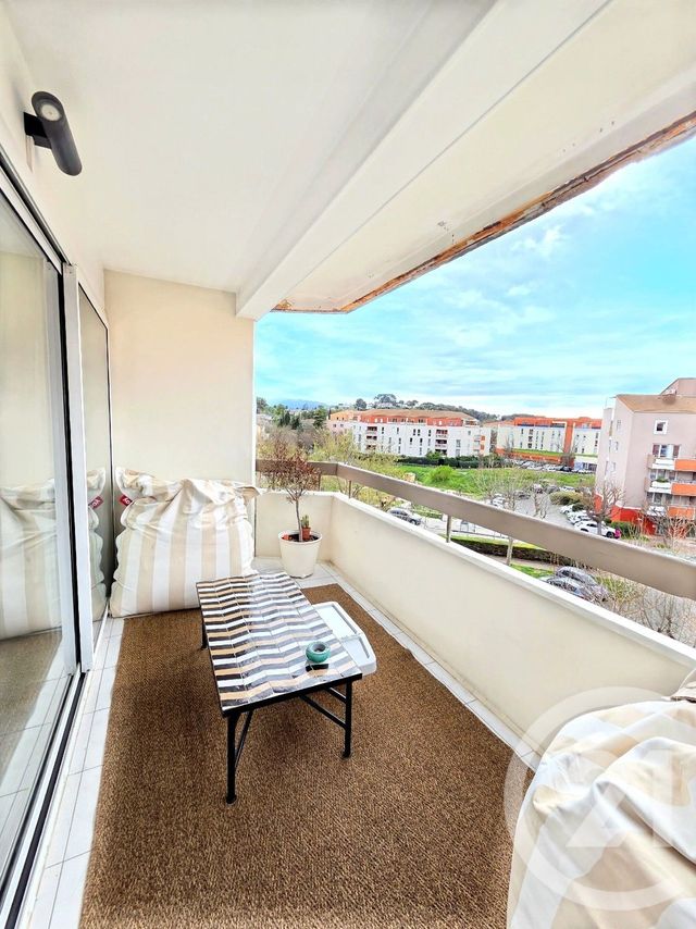 Appartement F4 &agrave; vendre - 4 pi&egrave;ces - 83 m2 - Plan De Cuques - 13 - PROVENCE-ALPES-COTE-D-AZUR