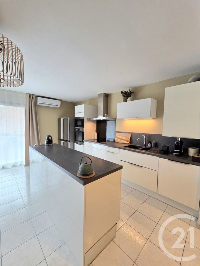 Appartement F4 &agrave; vendre - 4 pi&egrave;ces - 83 m2 - Plan De Cuques - 13 - PROVENCE-ALPES-COTE-D-AZUR