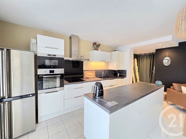 Appartement F4 &agrave; vendre - 4 pi&egrave;ces - 83 m2 - Plan De Cuques - 13 - PROVENCE-ALPES-COTE-D-AZUR