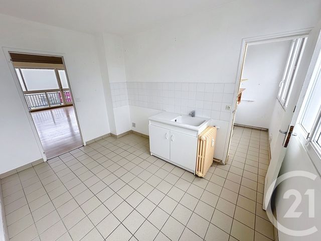 Appartement F3 à vendre - 4 pièces - 67,93 m2 - Fecamp - 76 - HAUTE-NORMANDIE