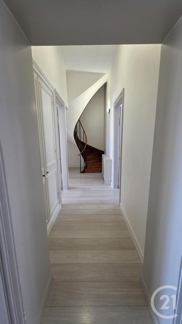 Appartement F7 à louer - 7 pièces - 146,98 m2 - Fecamp - 76 - HAUTE-NORMANDIE