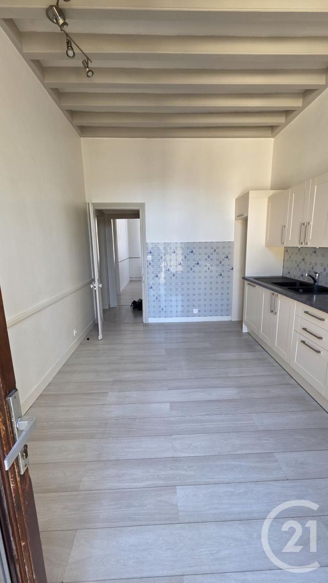 Appartement F7 à louer - 7 pièces - 146,98 m2 - Fecamp - 76 - HAUTE-NORMANDIE