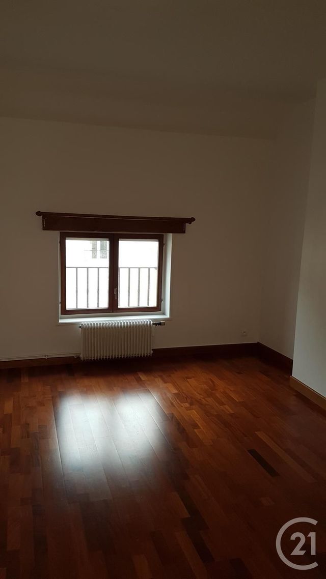 Appartement F7 à louer - 7 pièces - 146,98 m2 - Fecamp - 76 - HAUTE-NORMANDIE