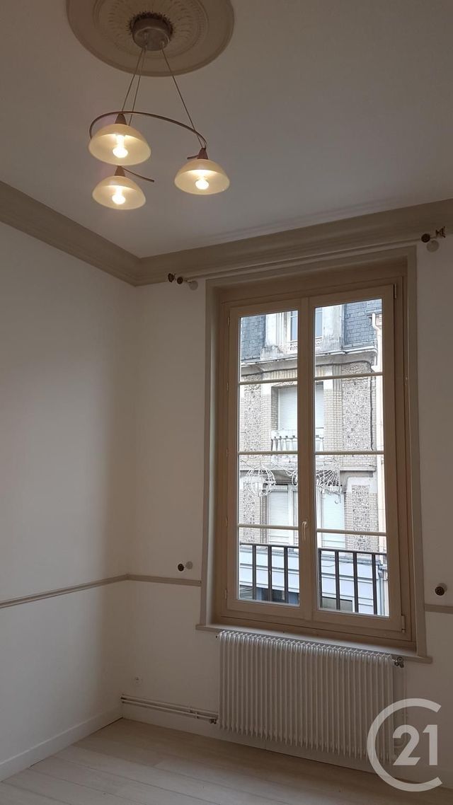 Appartement F7 à louer - 7 pièces - 146,98 m2 - Fecamp - 76 - HAUTE-NORMANDIE