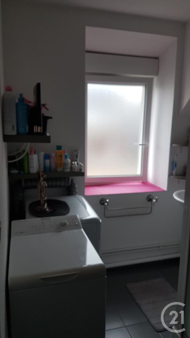 Appartement &agrave; louer - 3 pi&egrave;ces - 57,99 m2 - Fecamp - 76 - HAUTE-NORMANDIE