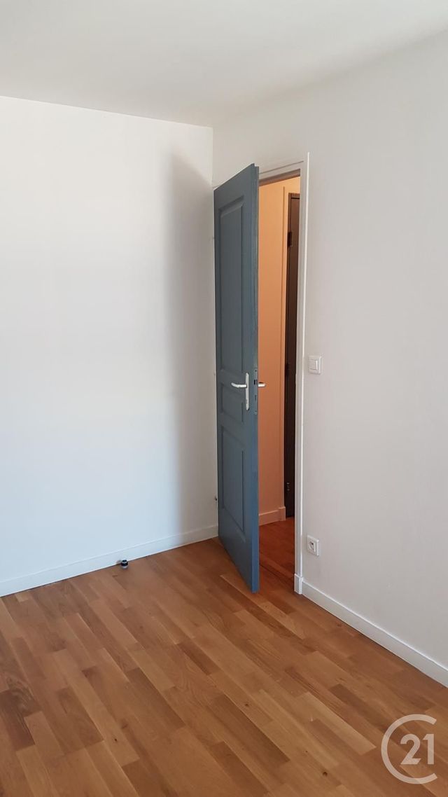 Appartement &agrave; louer - 3 pi&egrave;ces - 57,99 m2 - Fecamp - 76 - HAUTE-NORMANDIE