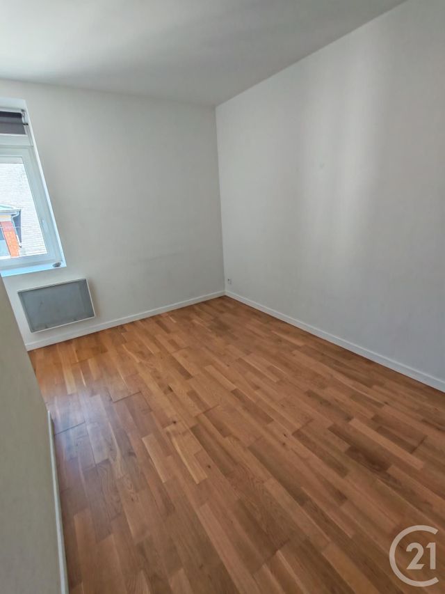 Appartement &agrave; louer - 3 pi&egrave;ces - 57,99 m2 - Fecamp - 76 - HAUTE-NORMANDIE