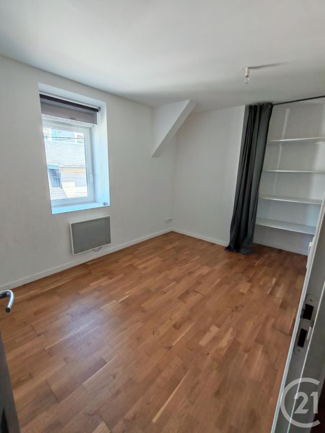 Appartement &agrave; louer - 3 pi&egrave;ces - 57,99 m2 - Fecamp - 76 - HAUTE-NORMANDIE