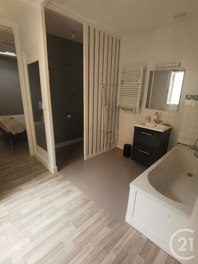 Appartement &agrave; louer - 2 pi&egrave;ces - 54,66 m2 - Fecamp - 76 - HAUTE-NORMANDIE