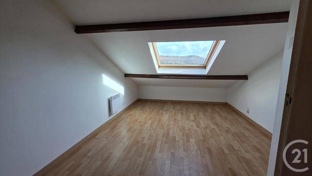 Appartement &agrave; louer - 4 pi&egrave;ces - 85,47 m2 - Fecamp - 76 - HAUTE-NORMANDIE