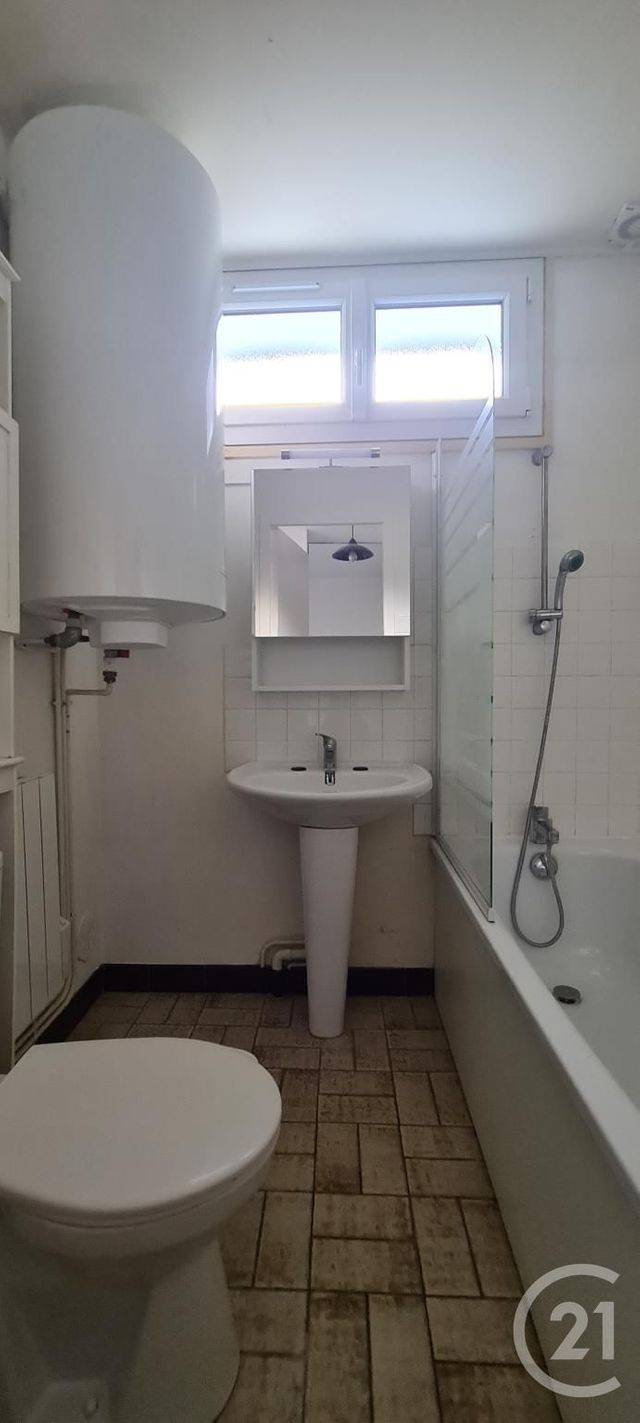 Appartement à louer - 2 pièces - 29,46 m2 - Fecamp - 76 - HAUTE-NORMANDIE