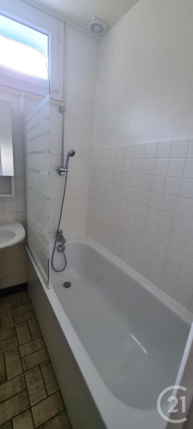 Appartement à louer - 2 pièces - 29,46 m2 - Fecamp - 76 - HAUTE-NORMANDIE