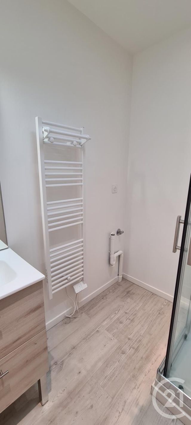 Appartement &agrave; louer - 3 pi&egrave;ces - 59,67 m2 - Fecamp - 76 - HAUTE-NORMANDIE