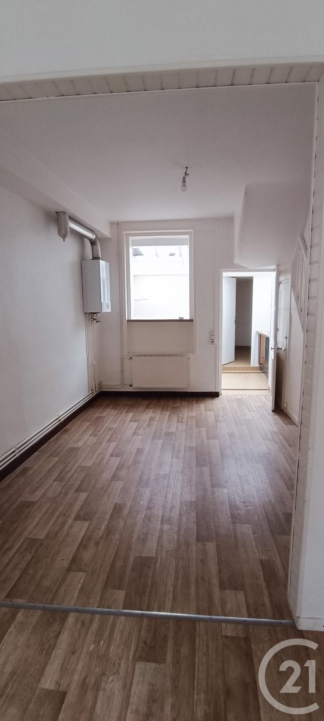 Maison &agrave; louer - 3 pi&egrave;ces - 87,24 m2 - Fecamp - 76 - HAUTE-NORMANDIE