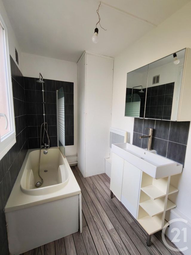 Appartement F3 &agrave; louer - 3 pi&egrave;ces - 64 m2 - Fecamp - 76 - HAUTE-NORMANDIE