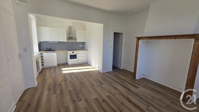 Maison &agrave; louer - 4 pi&egrave;ces - 69,40 m2 - Valmont - 76 - HAUTE-NORMANDIE