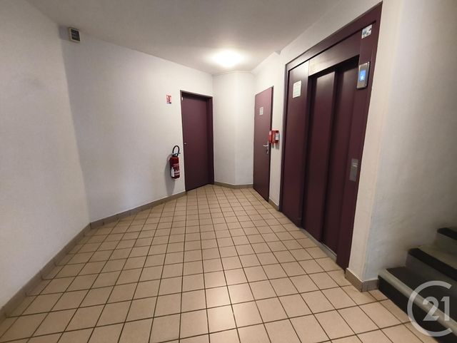 Appartement &agrave; louer - 4 pi&egrave;ces - 86,42 m2 - Fecamp - 76 - HAUTE-NORMANDIE