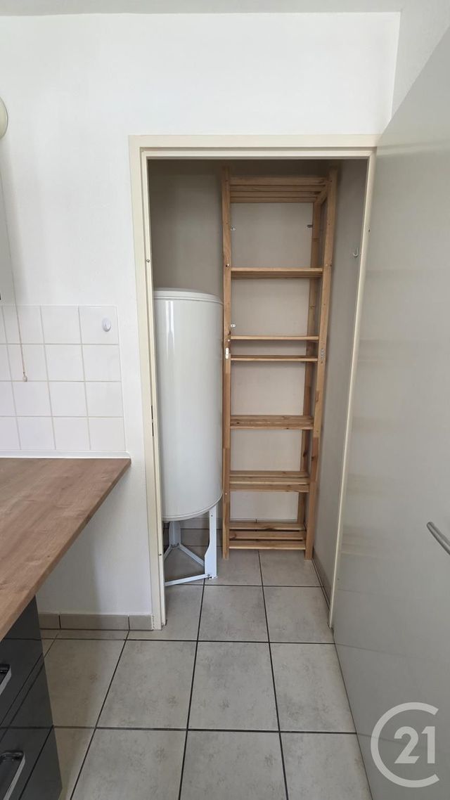 Appartement F2 &agrave; louer - 2 pi&egrave;ces - 47,92 m2 - Fecamp - 76 - HAUTE-NORMANDIE
