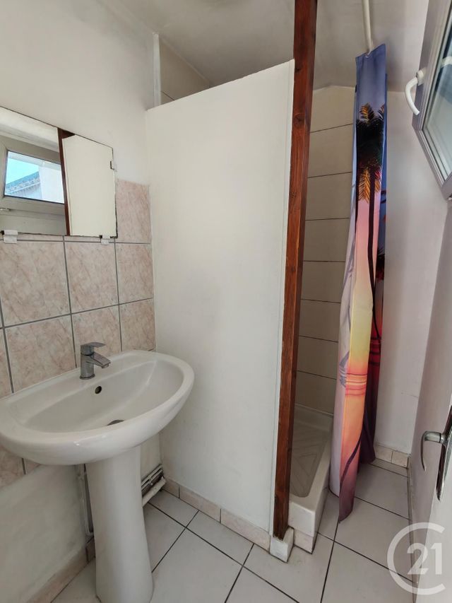 Maison &agrave; louer - 3 pi&egrave;ces - 56 m2 - Fecamp - 76 - HAUTE-NORMANDIE