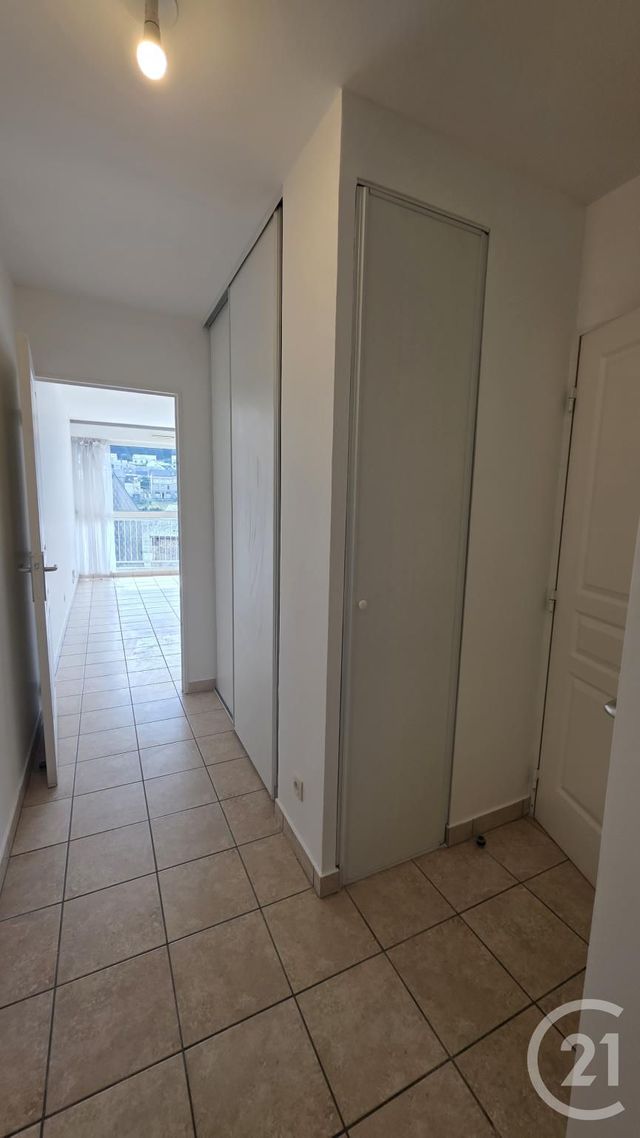 Appartement &agrave; louer - 2 pi&egrave;ces - 47,82 m2 - Fecamp - 76 - HAUTE-NORMANDIE