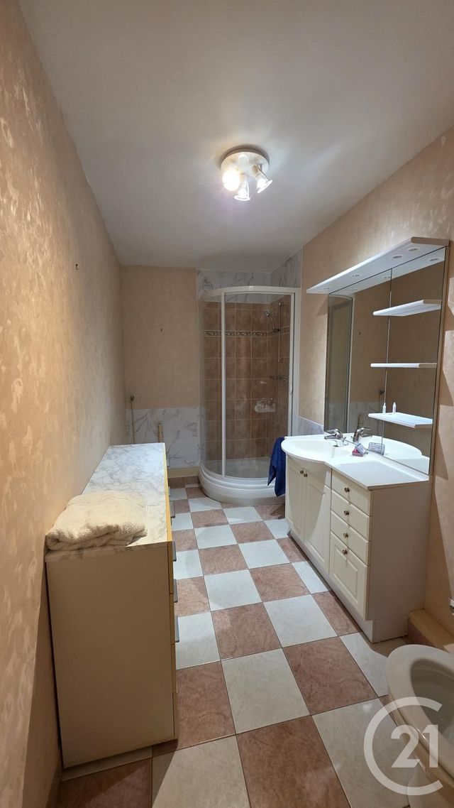 Appartement &agrave; louer - 2 pi&egrave;ces - 54,60 m2 - Fecamp - 76 - HAUTE-NORMANDIE